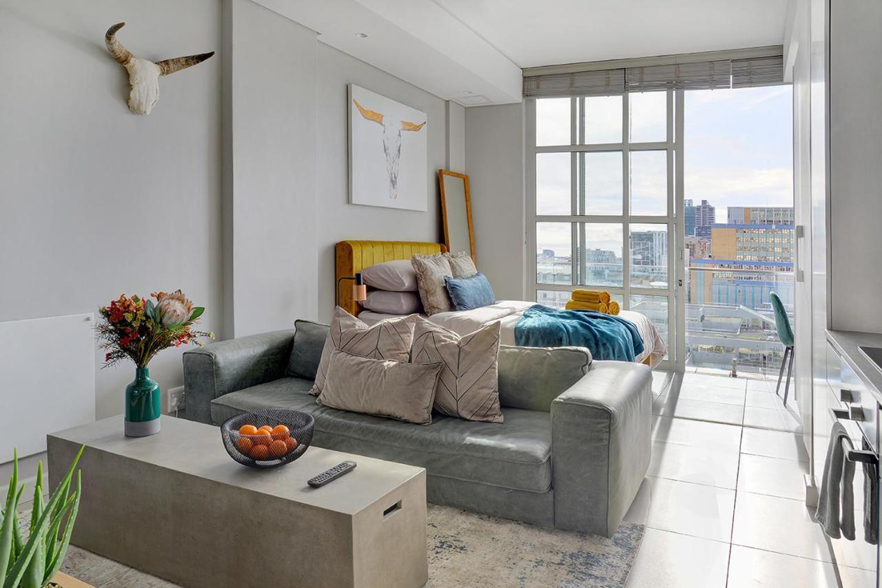 Apartamento Emily - Sunny 1 Bed With Stunning & Ocean Views *