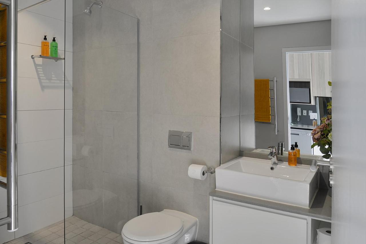 Apartamento Emily - Sunny 1 Bed With Stunning & Ocean Views *